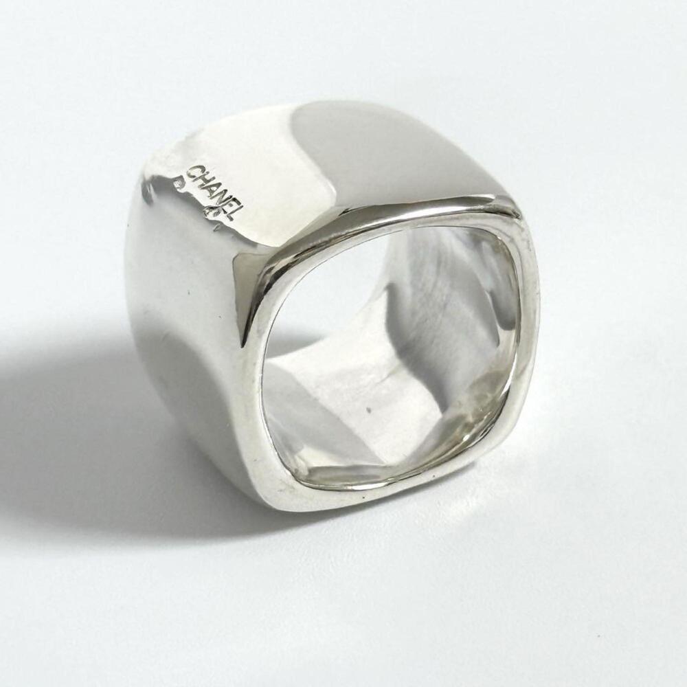 CHANEL Authentic Vintage Silver Ring - Picture 6 of 10
